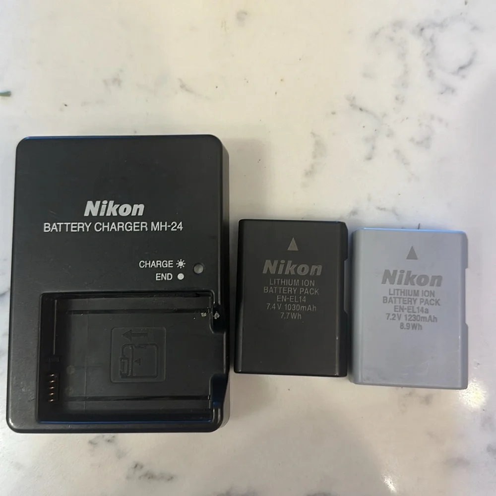 Nikon D3300 with camera bag